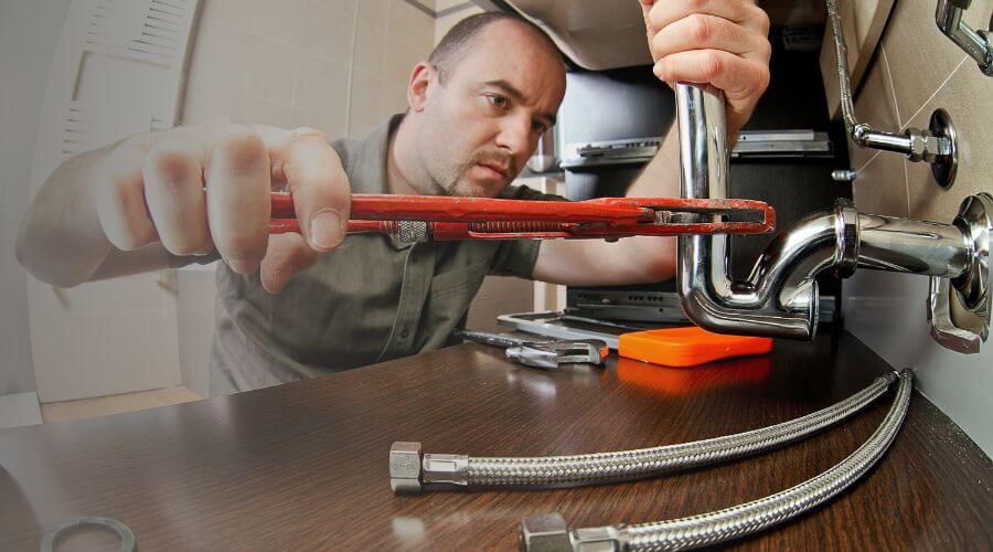 Expert burst pipe repair services in Lovelady, TX
